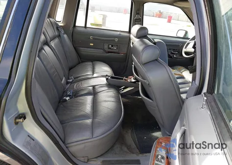 1994 Lincoln Town Car Cartier from USA, damaged, VIN 1LNLM83W1RY736388